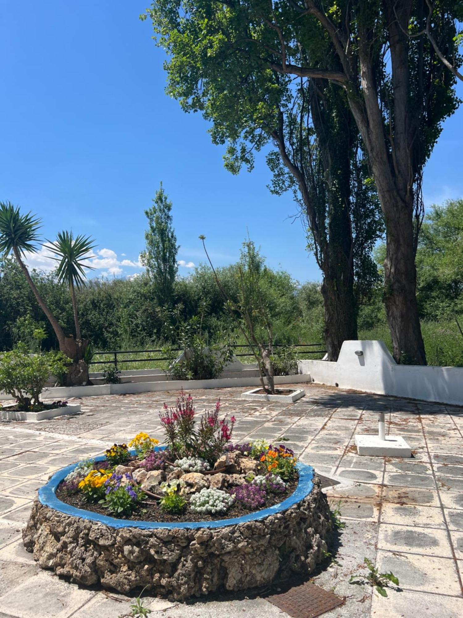 Zourpos Studios & Apartments Καλύβες Εξωτερικό φωτογραφία