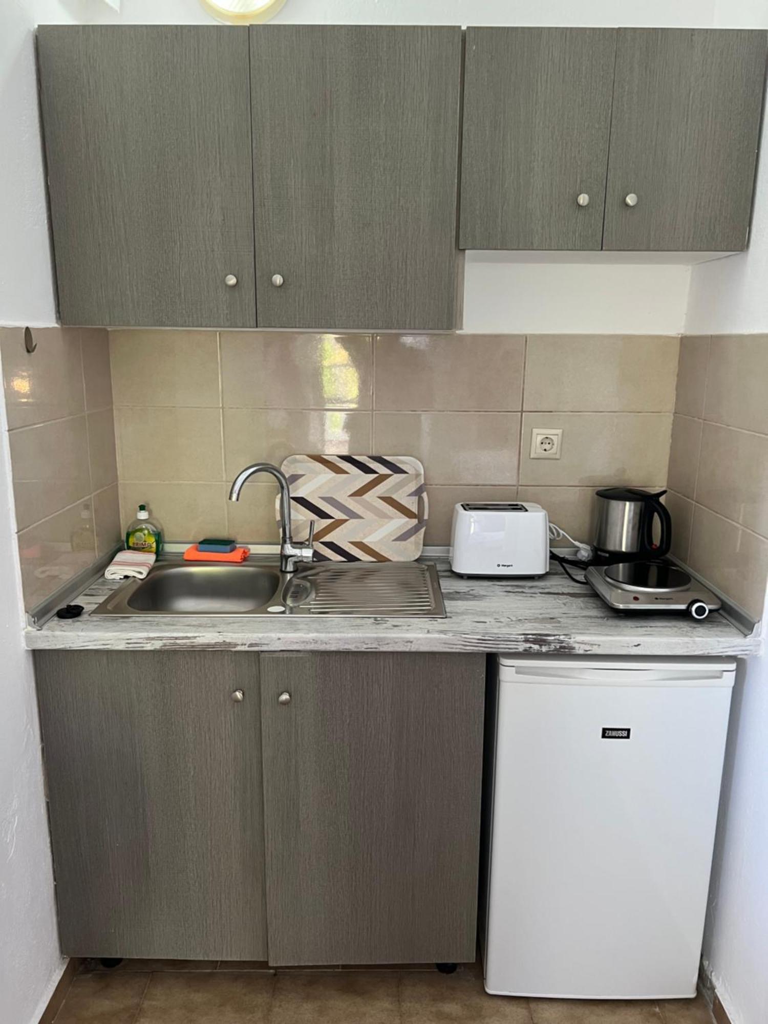Zourpos Studios & Apartments Καλύβες Εξωτερικό φωτογραφία