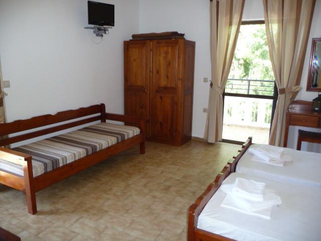 Zourpos Studios & Apartments Καλύβες Εξωτερικό φωτογραφία